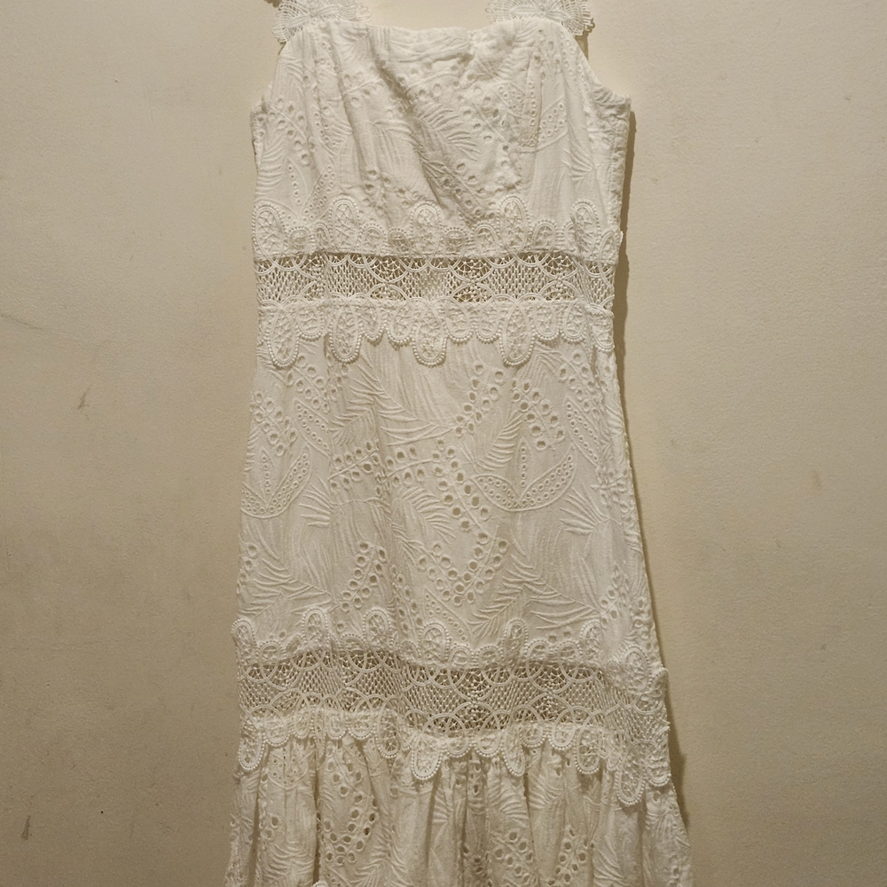 Elegant White Waimari Ibiza Lace Dress